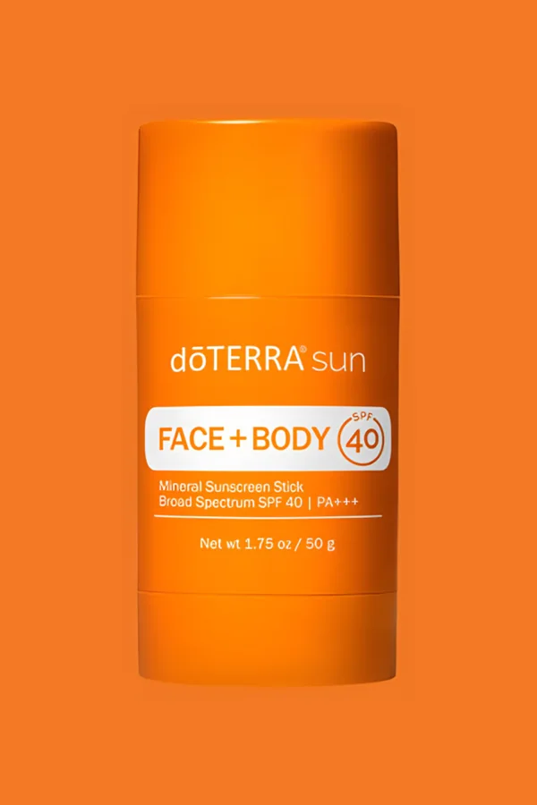 Солнцезащитный минеральный стик для лица и тела sun